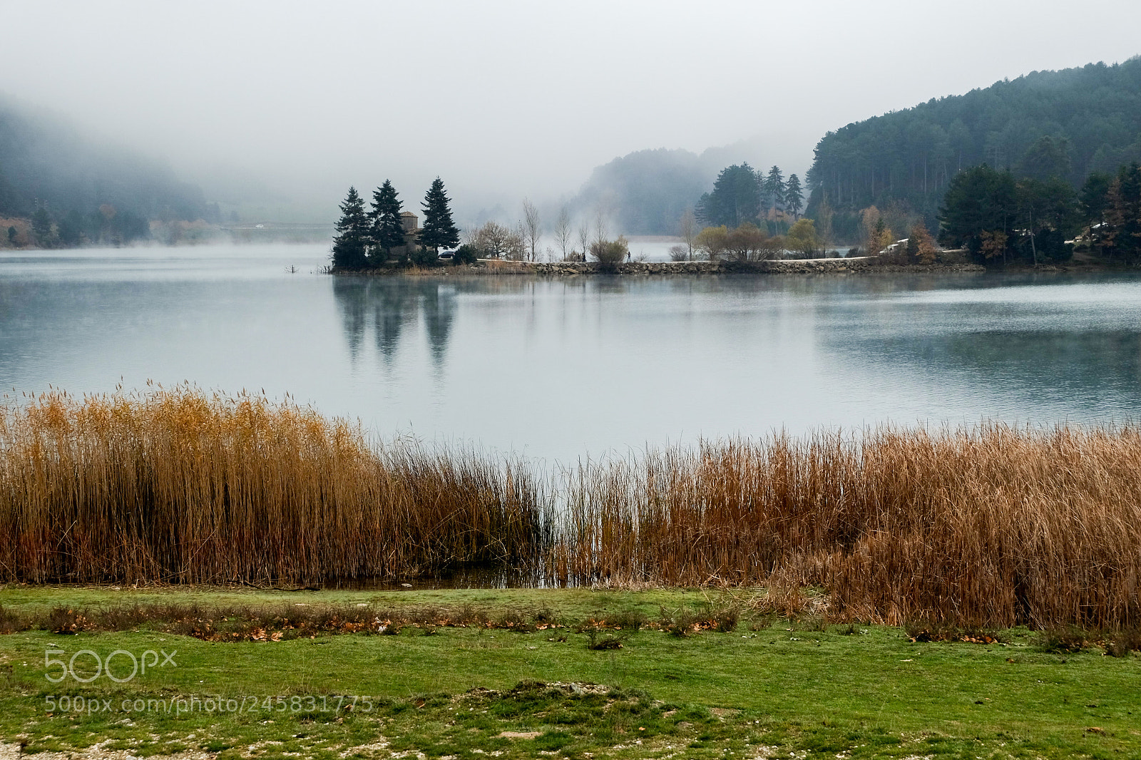 Fujifilm X-M1 sample photo. Feneos lake photography