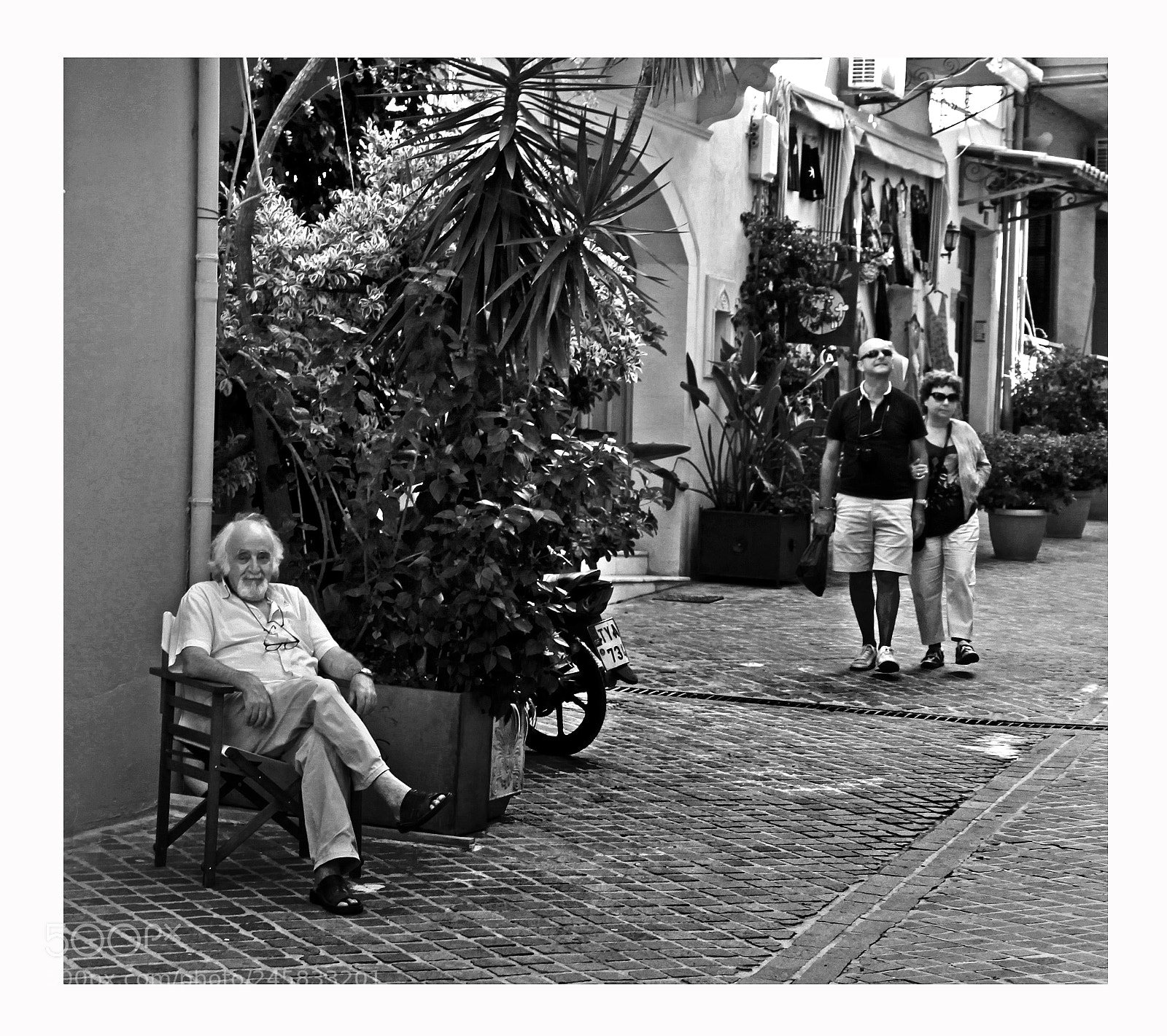 Canon EOS 50D sample photo. Chania street scene    crete photography