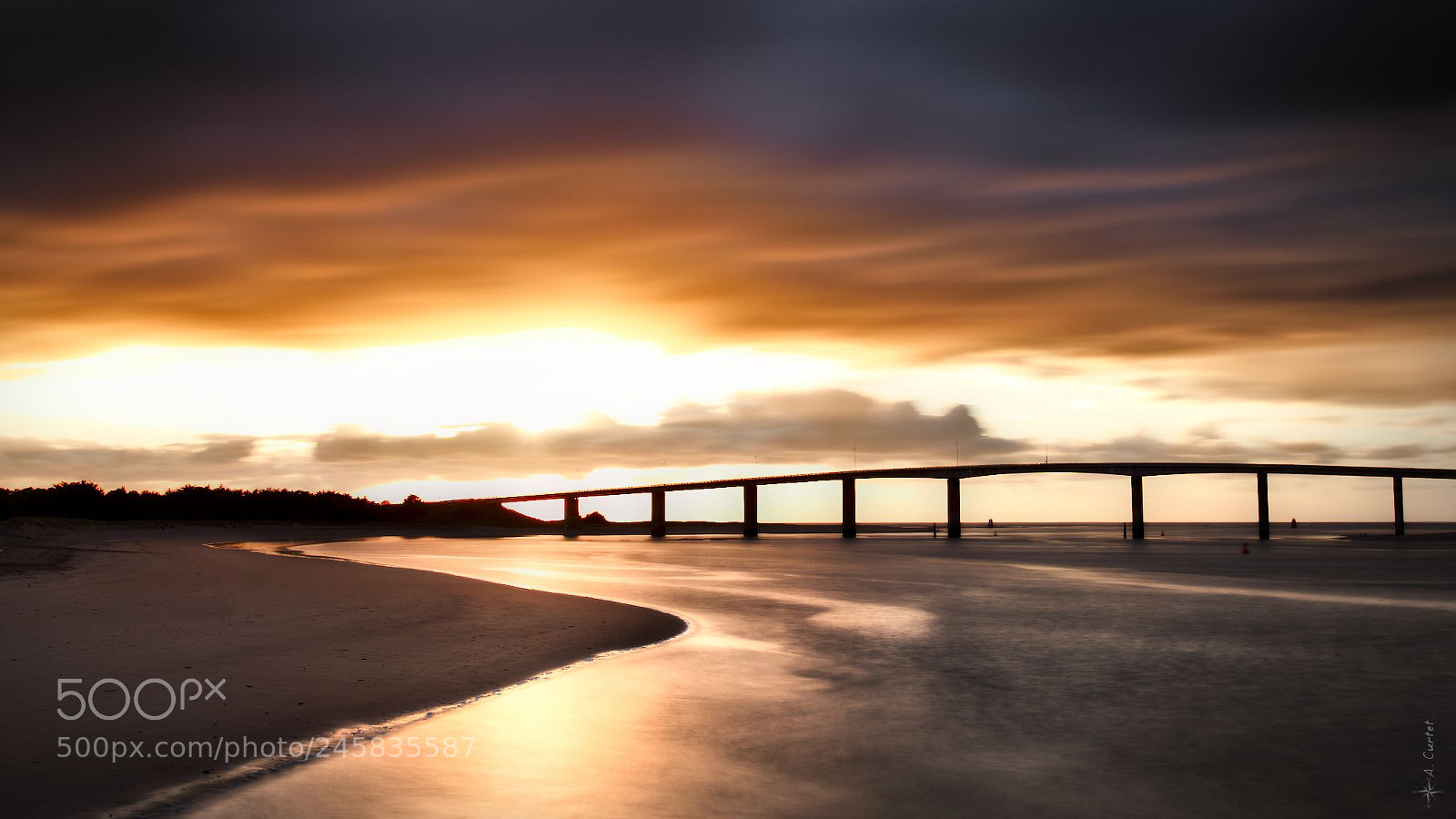 Canon EOS 6D + Canon EF 17-40mm F4L USM sample photo. Between two worlds photography