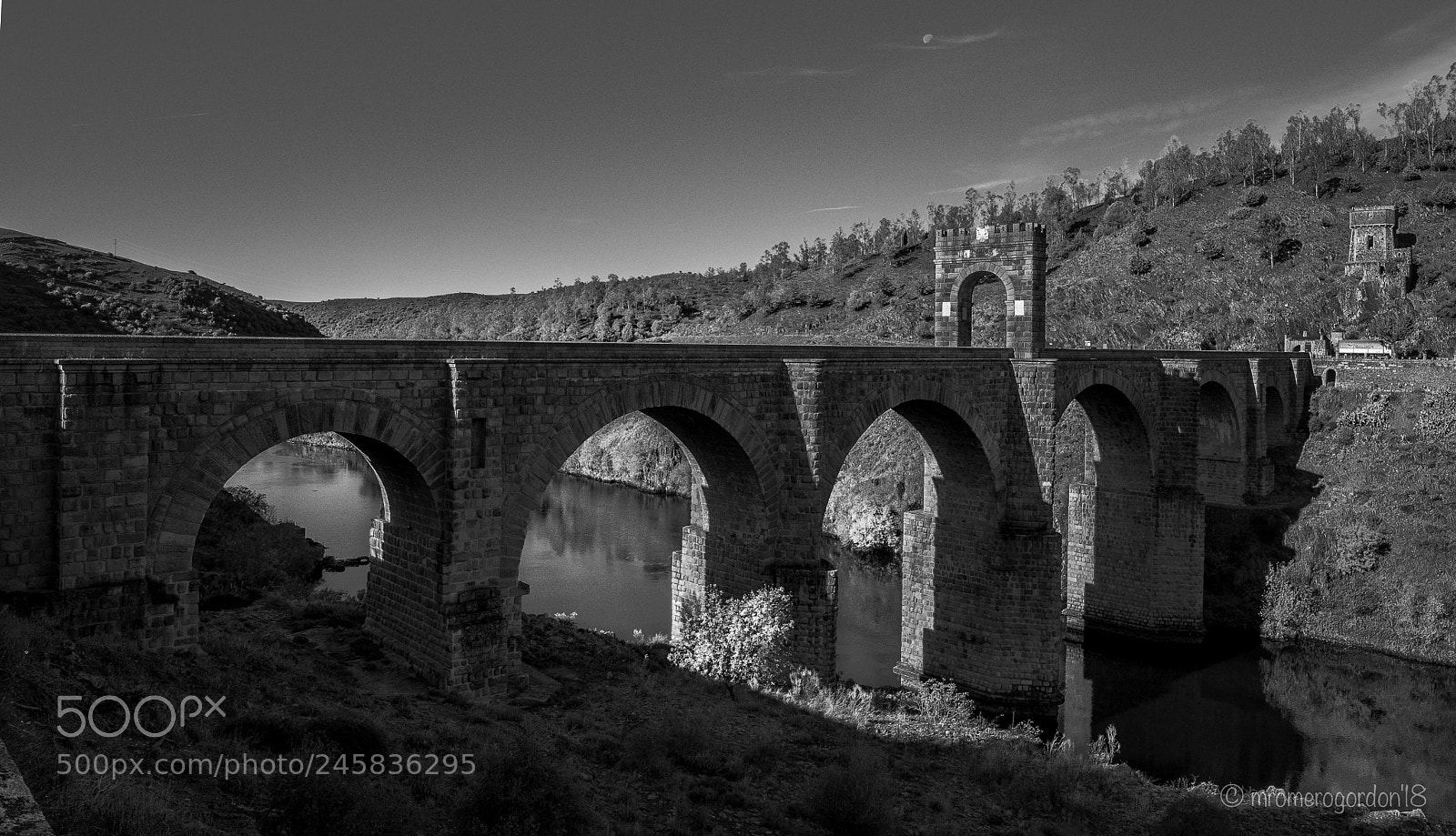 Nikon D810 sample photo. The great roman bridge photography