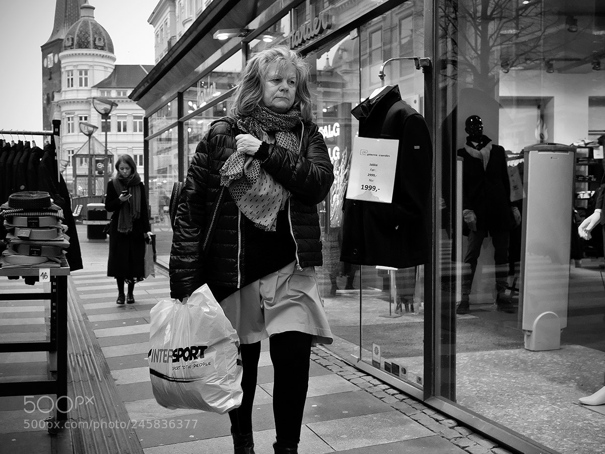 Fujifilm X-Pro2 sample photo. Sport shopper photography