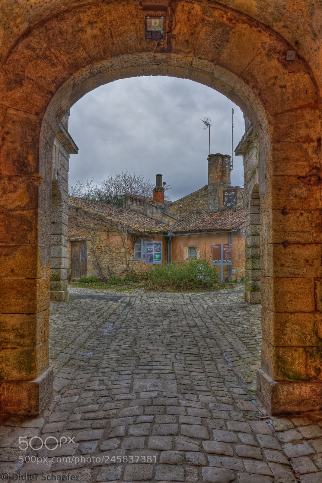 Canon EOS 50D sample photo. Entrance photography