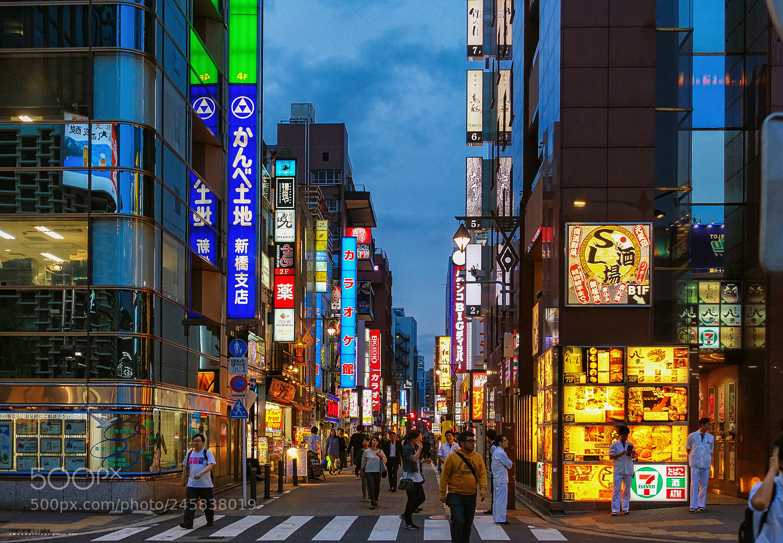 Sony Cyber-shot DSC-RX100 III sample photo. Downtown shinbashi photography