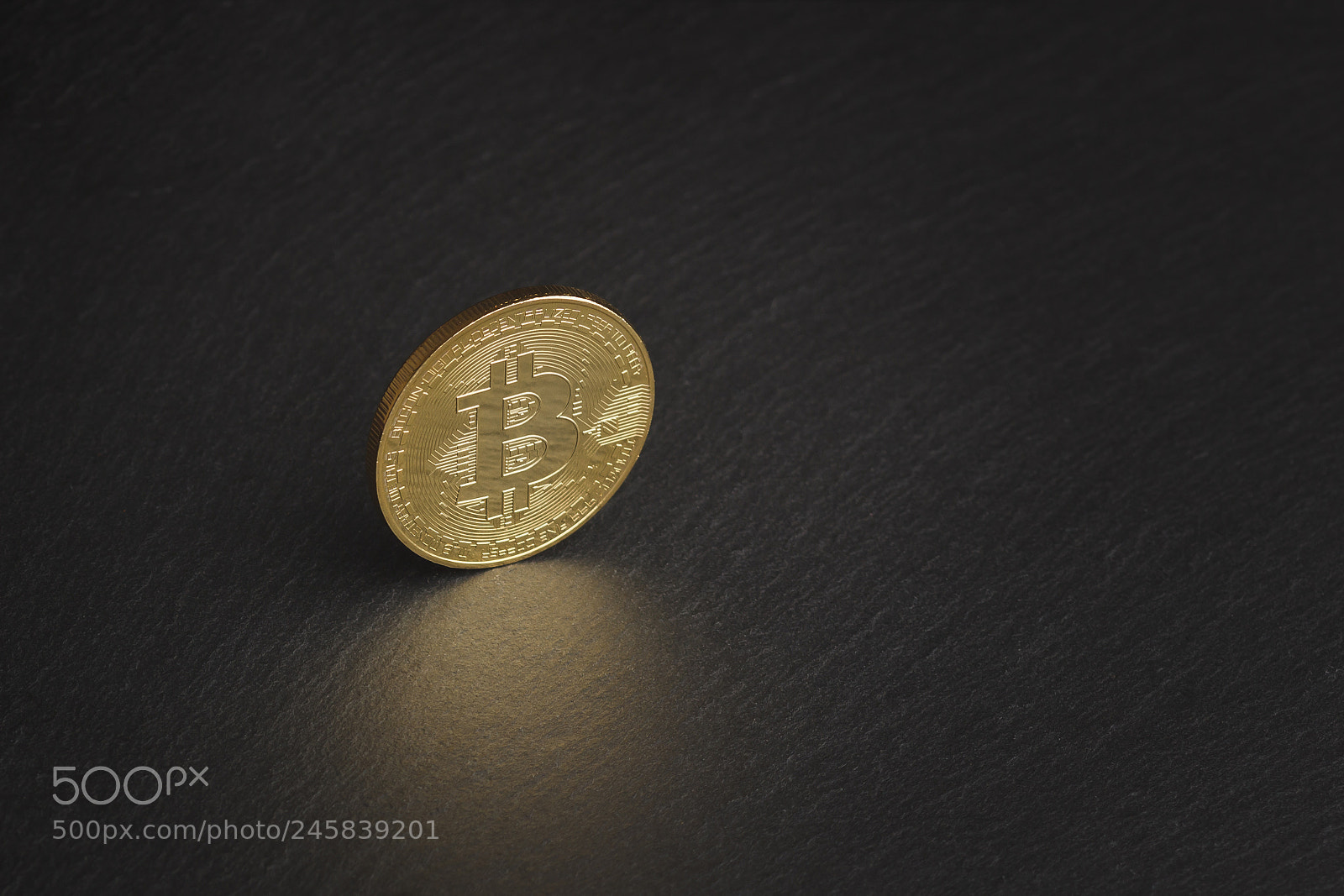 Canon EOS 600D (Rebel EOS T3i / EOS Kiss X5) sample photo. Bitcoin, the digital currency photography