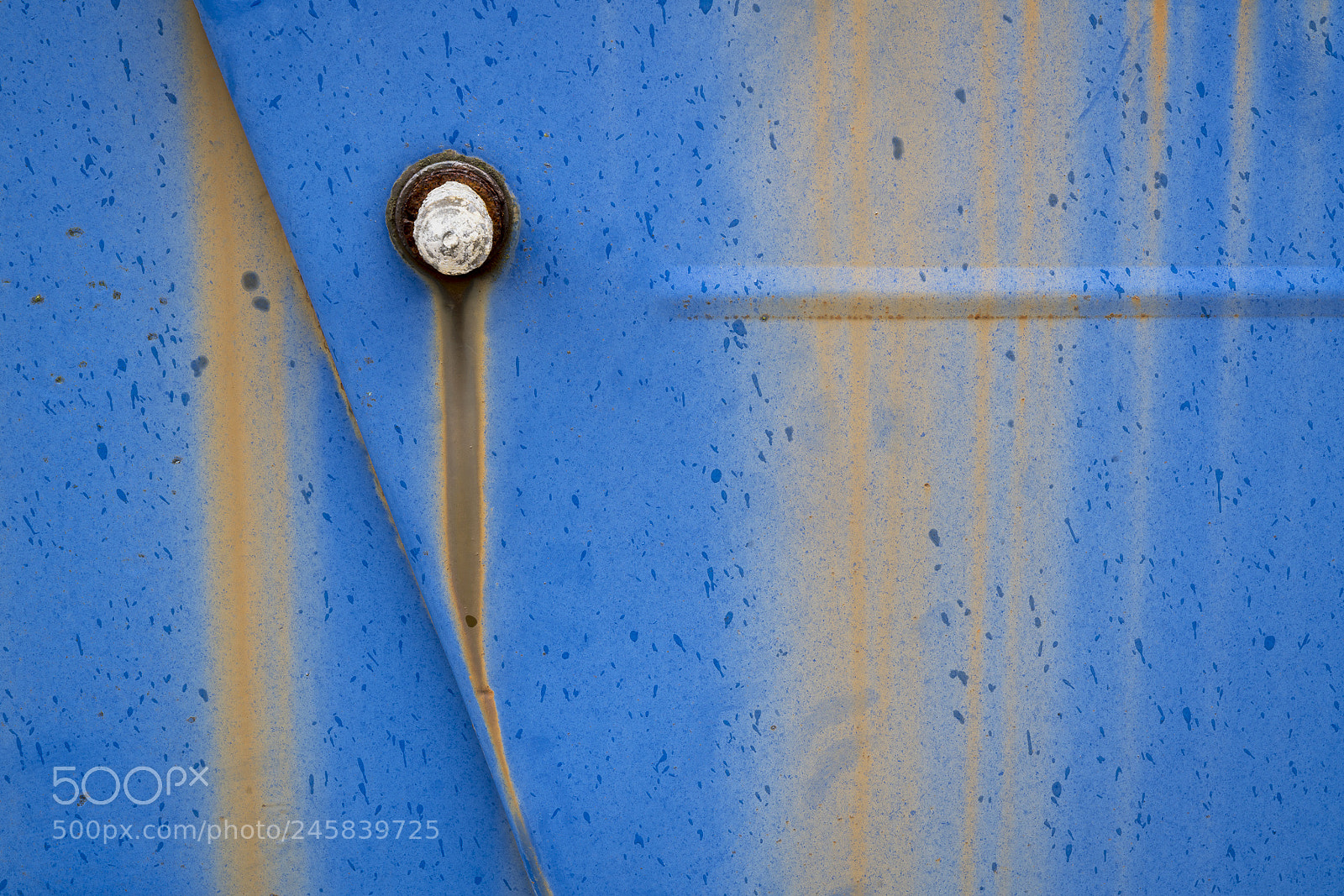Sony a7R III sample photo. Yellow streaks on blue photography