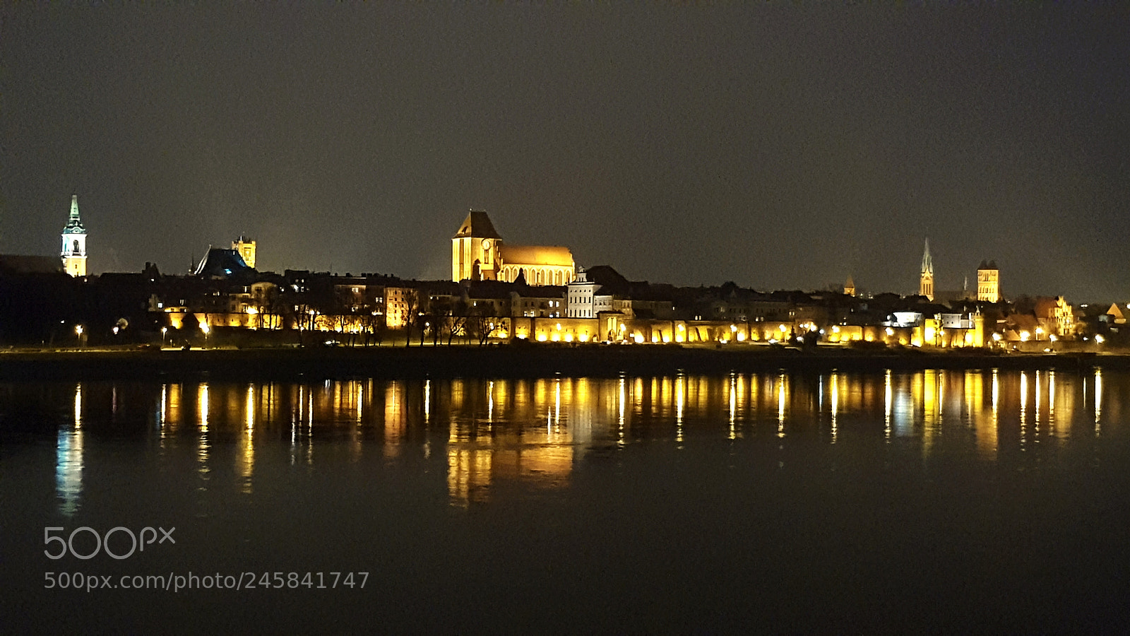 Samsung Galaxy S7 sample photo. Toruń by night photography