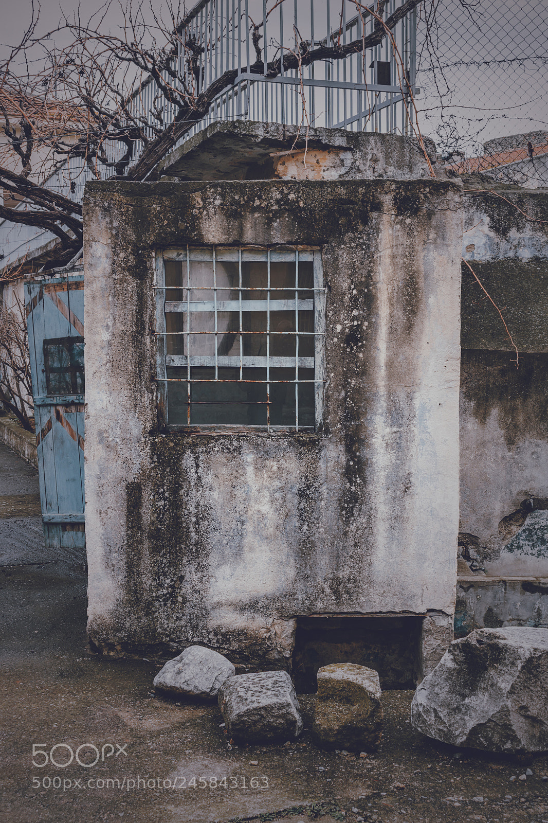 Canon EOS 750D (EOS Rebel T6i / EOS Kiss X8i) sample photo. Inside the old prison.the photography