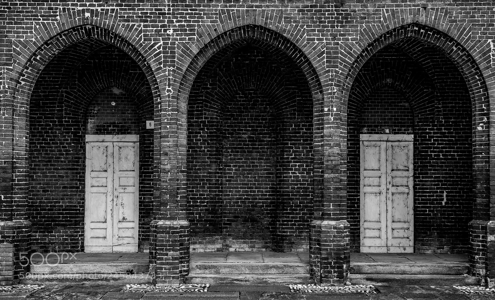 Nikon D3S sample photo. Symmetric photography