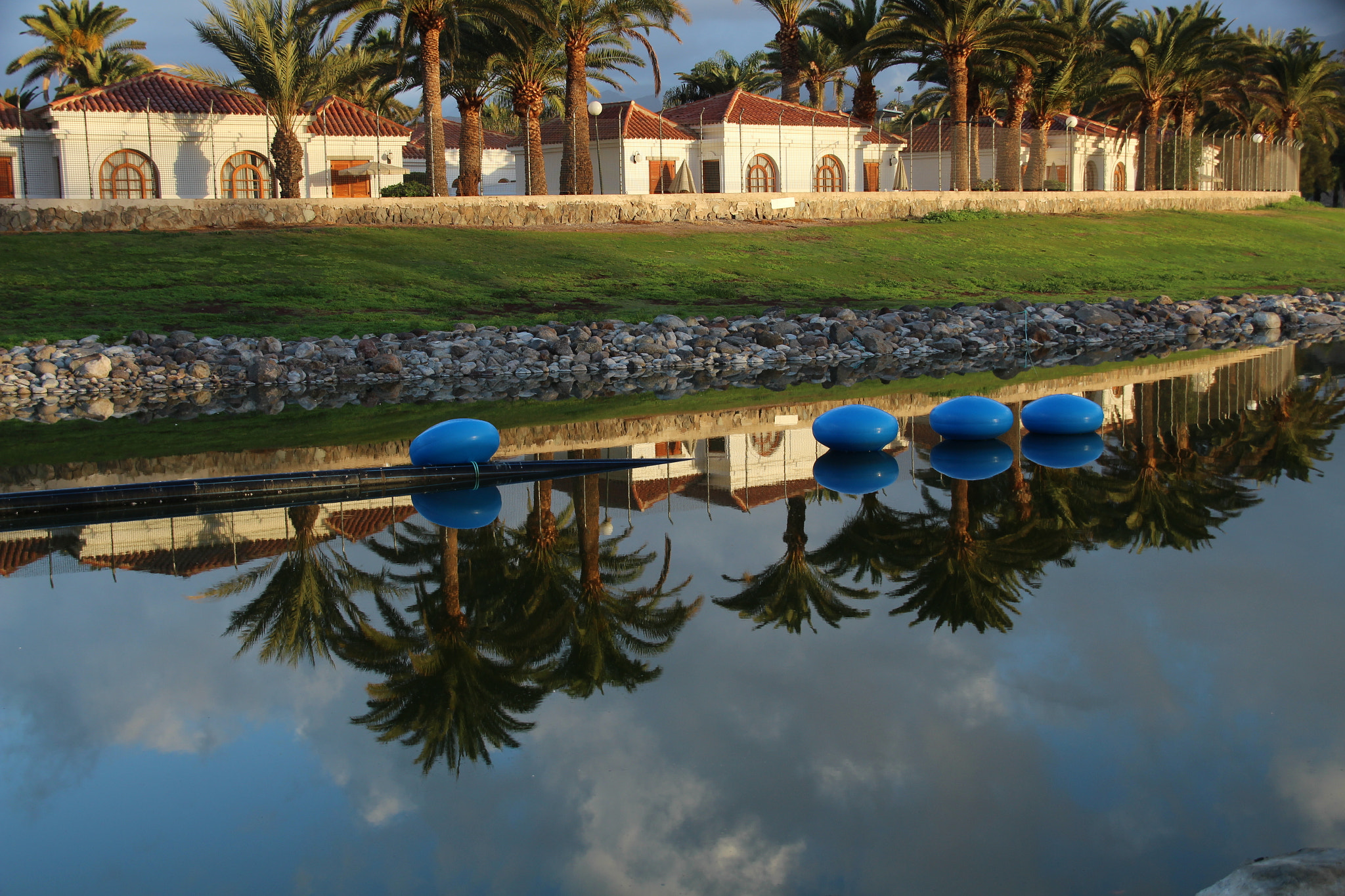 Sigma 18-200mm f/3.5-6.3 DC OS sample photo. The balls and reflections... photography