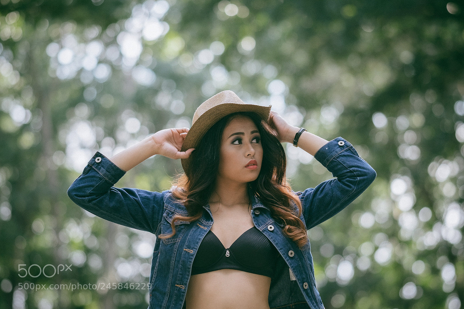 Fujifilm X-T1 sample photo. Cow girl photography