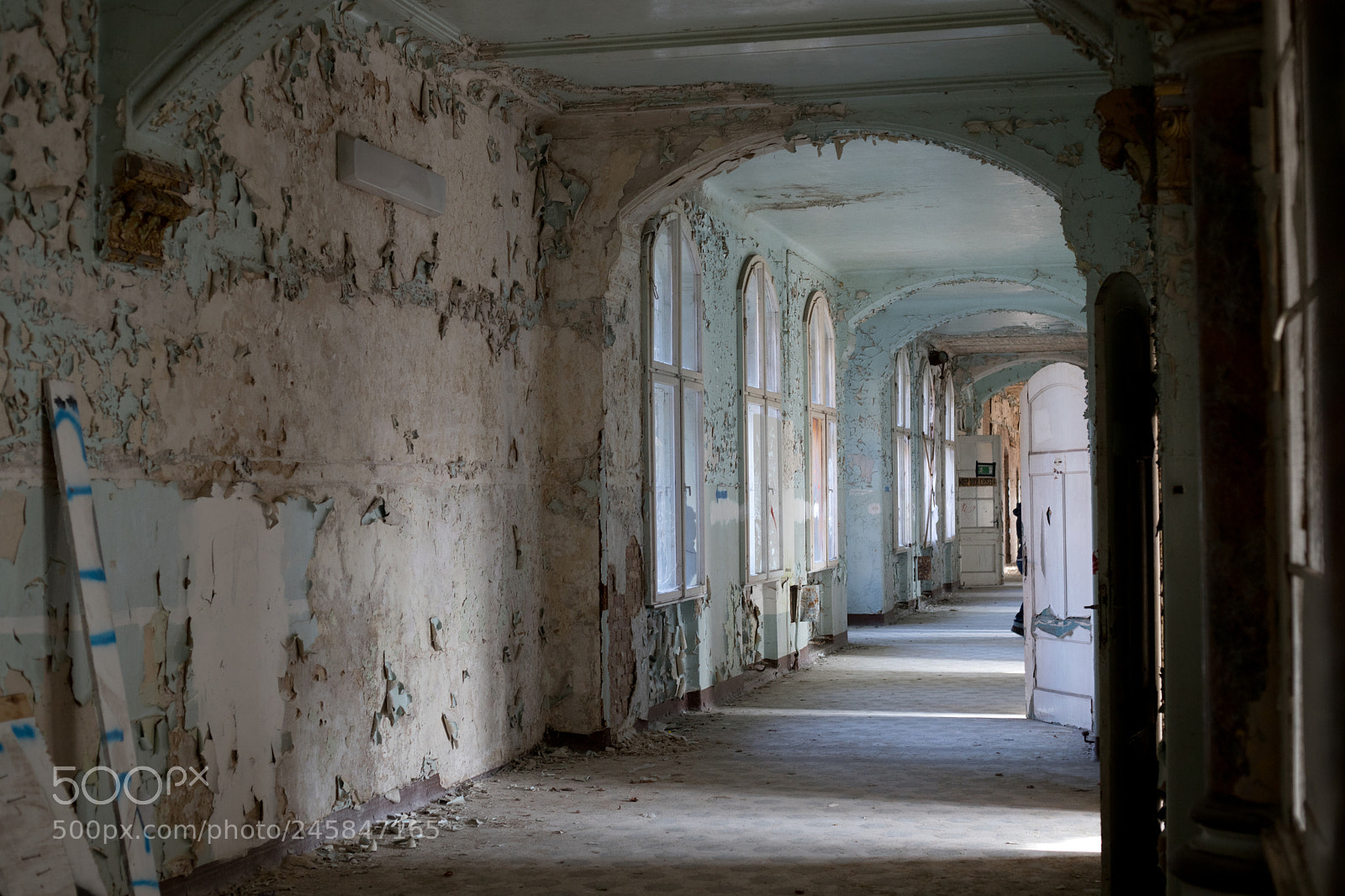 Canon EOS 6D Mark II sample photo. Beelitz-heilstätten photography