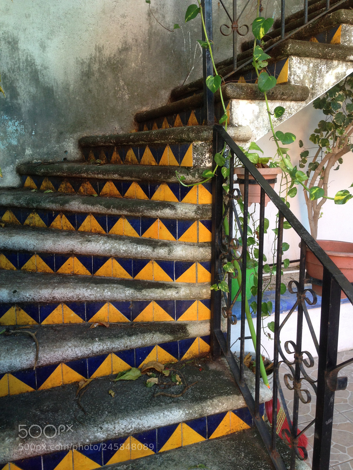 Apple iPhone 5 sample photo. Stairs to nowhere photography