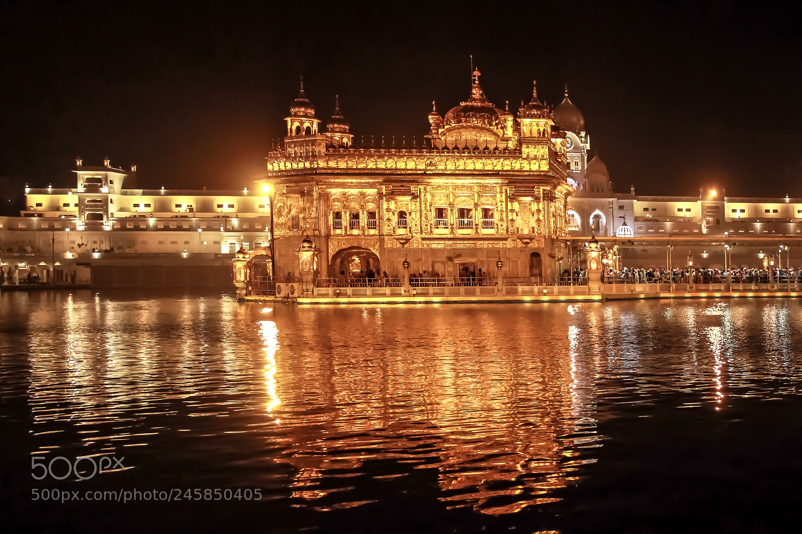 Canon EOS 700D (EOS Rebel T5i / EOS Kiss X7i) sample photo. The golden temple photography