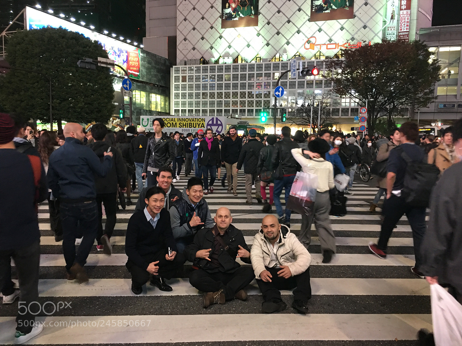 Apple iPhone 6s Plus sample photo. Shibuya crossing photography