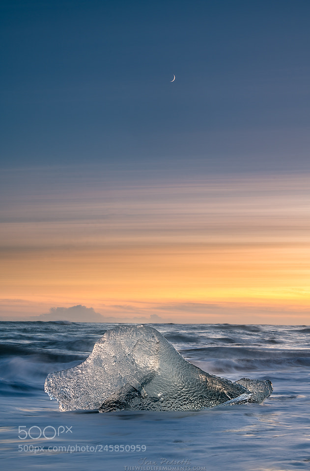 Sony a7R II sample photo. Moon iceberg photography