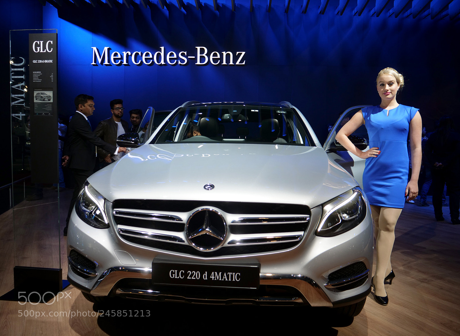 Panasonic Lumix DC-GH5 sample photo. Model with car photography