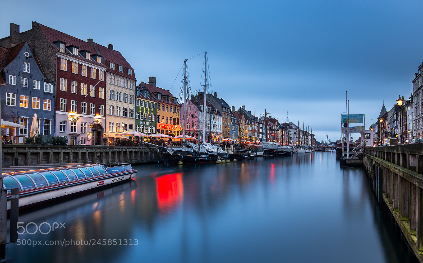 Nikon D800 sample photo. Nyhavn photography