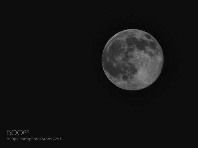 Olympus OM-D E-M5 II sample photo. Moon photography