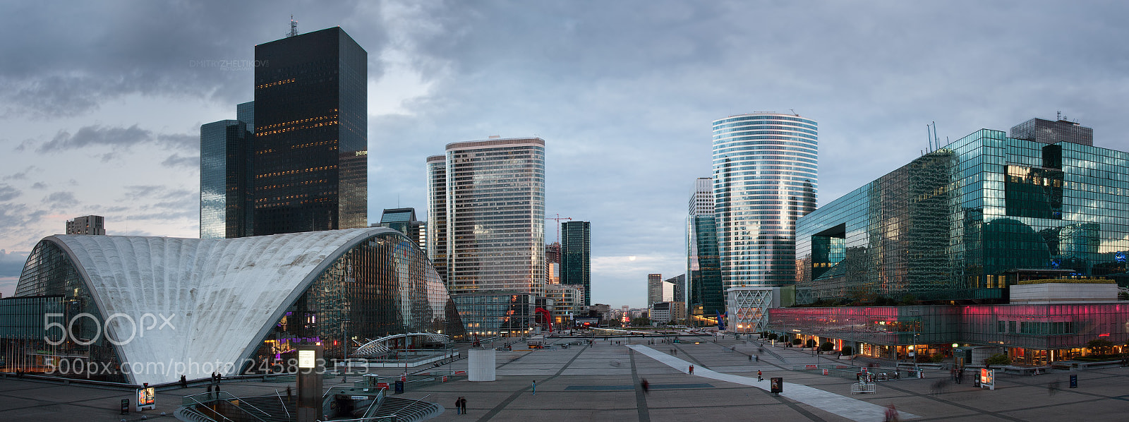 Canon EOS 40D sample photo. Parvis de la defense photography