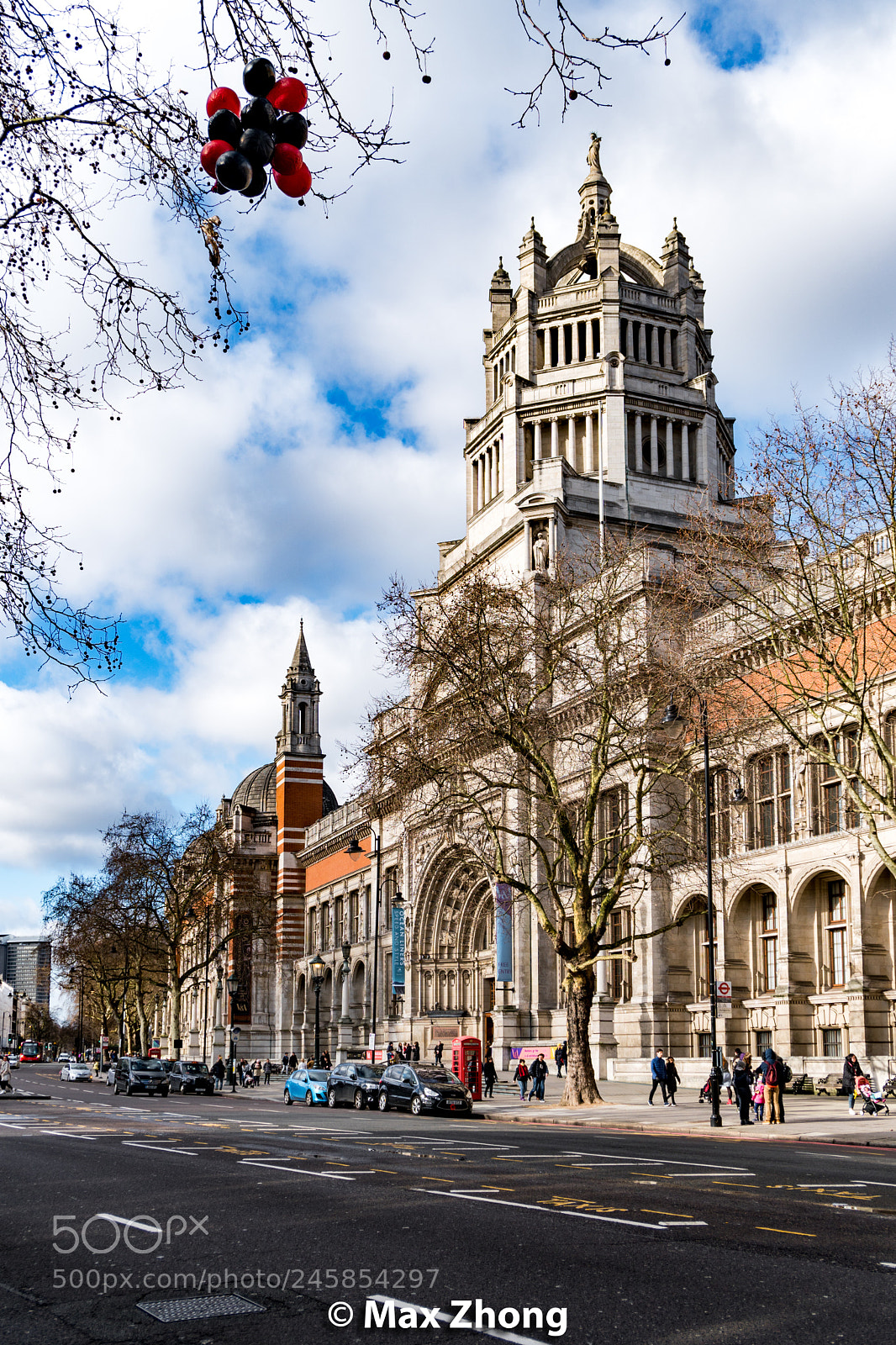 Sony a6300 sample photo. Victoria albert museum photography