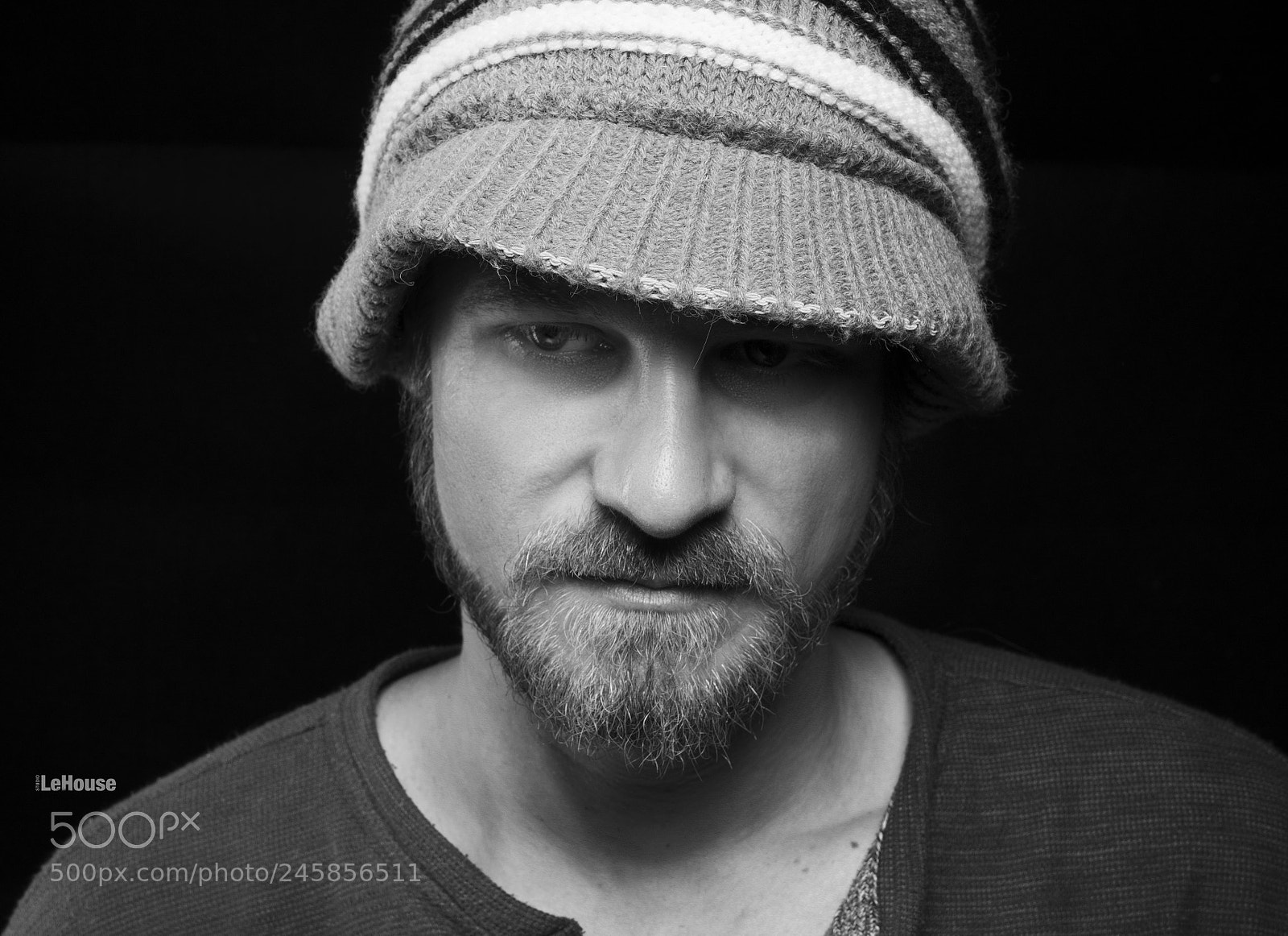 Olympus OM-D E-M5 II sample photo. Hat photography