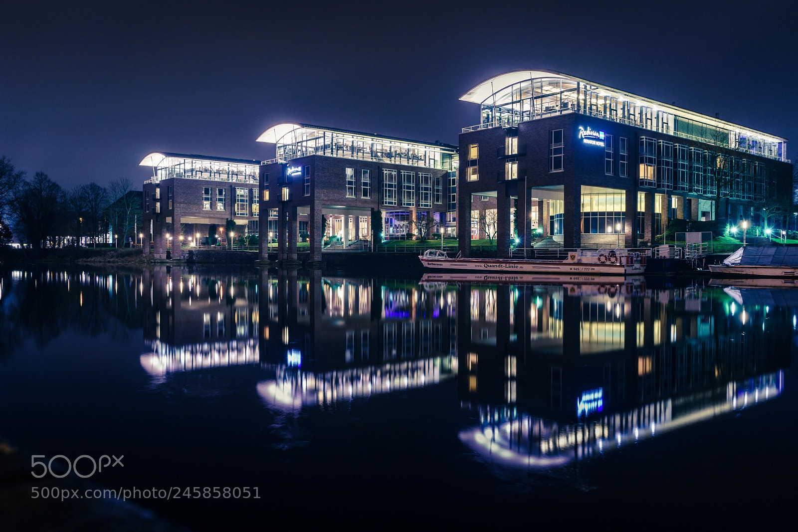Sony a7 II sample photo. Reflections photography