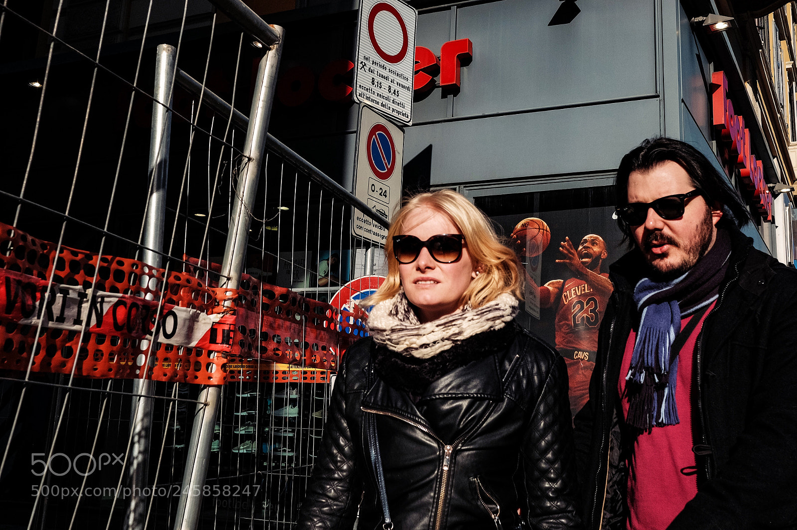 Fujifilm X-T1 sample photo. Watch out! photography