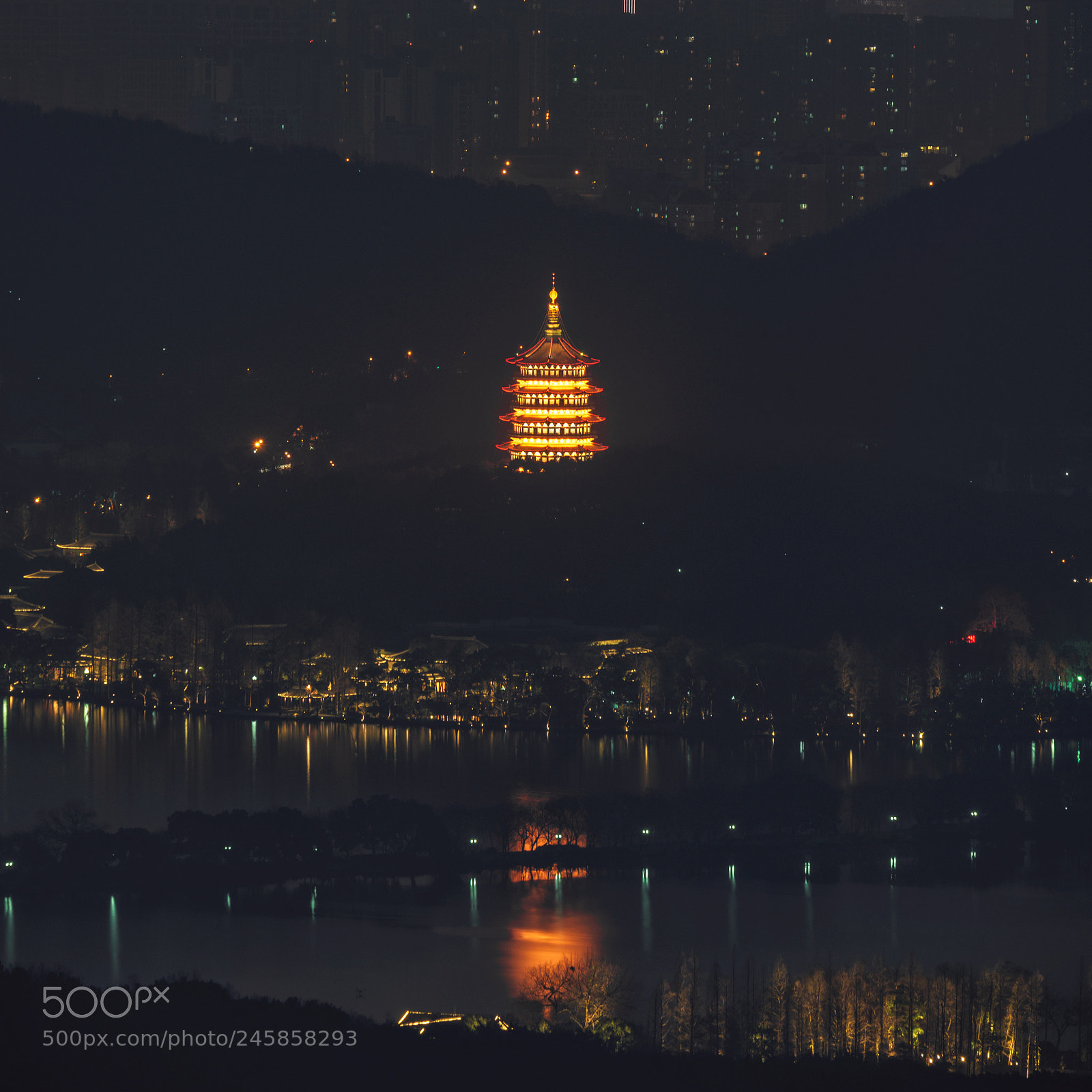 Sony a7R III sample photo. The night photography