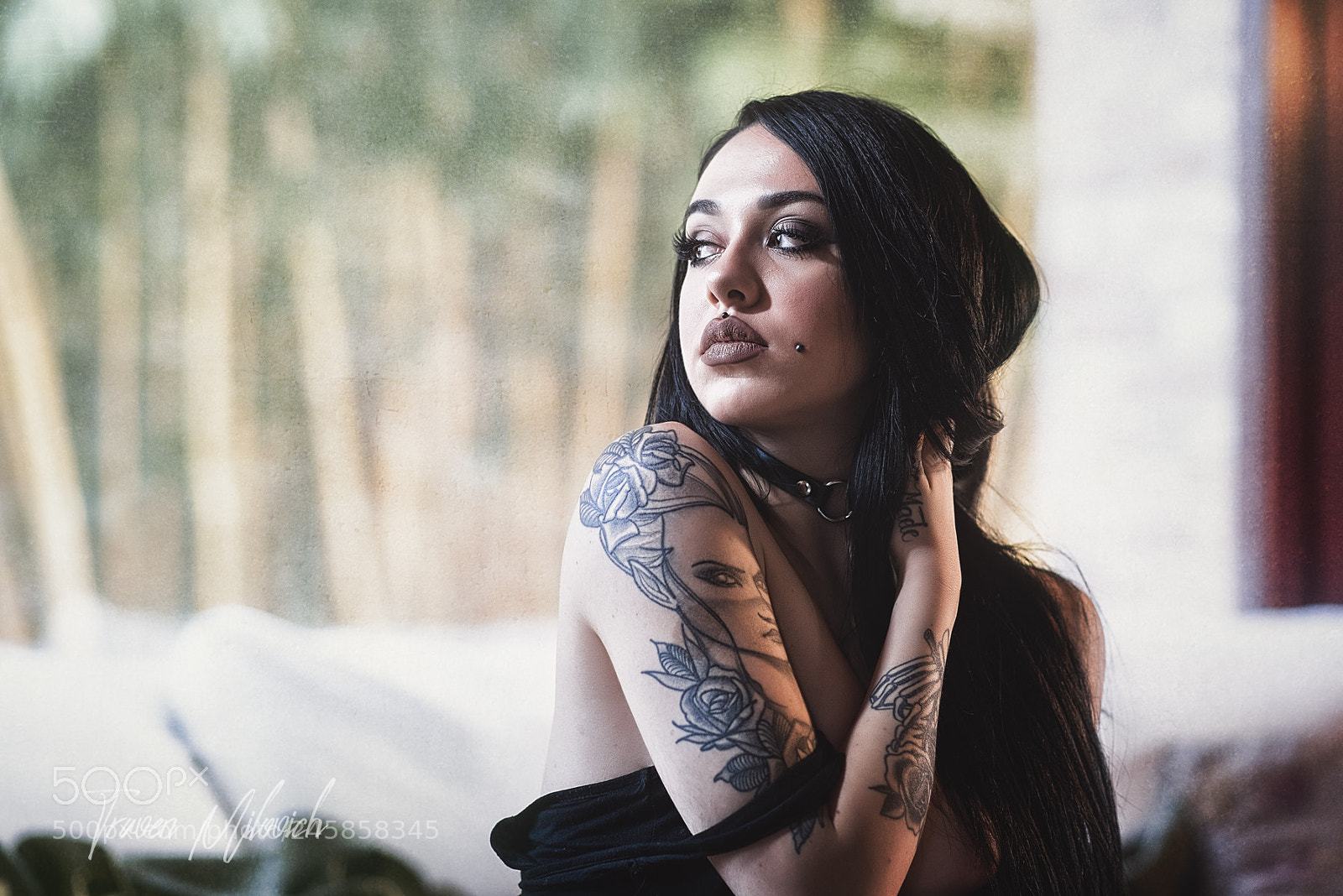 Nikon D810 sample photo. C'est un beau roman photography