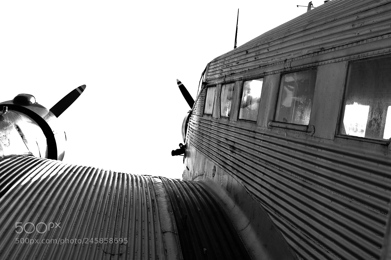 Nikon D3200 sample photo. Lufthansa photography
