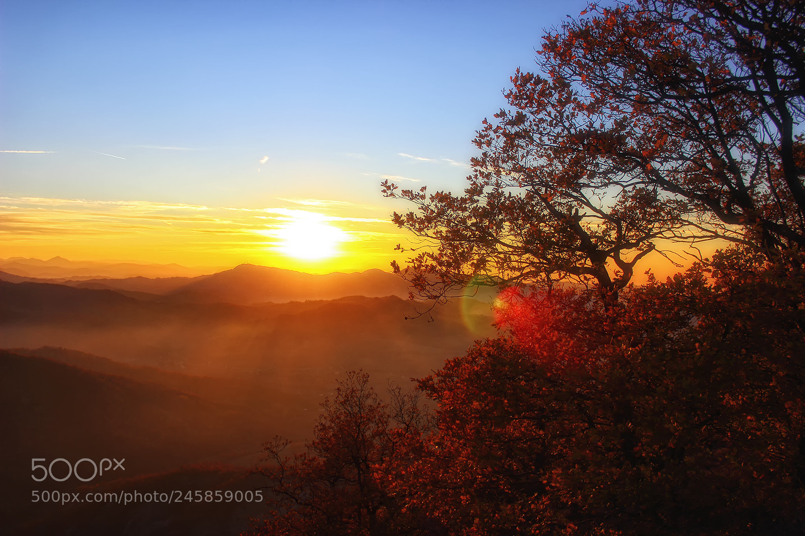 Canon EOS 600D (Rebel EOS T3i / EOS Kiss X5) sample photo. Sunset over the hills photography