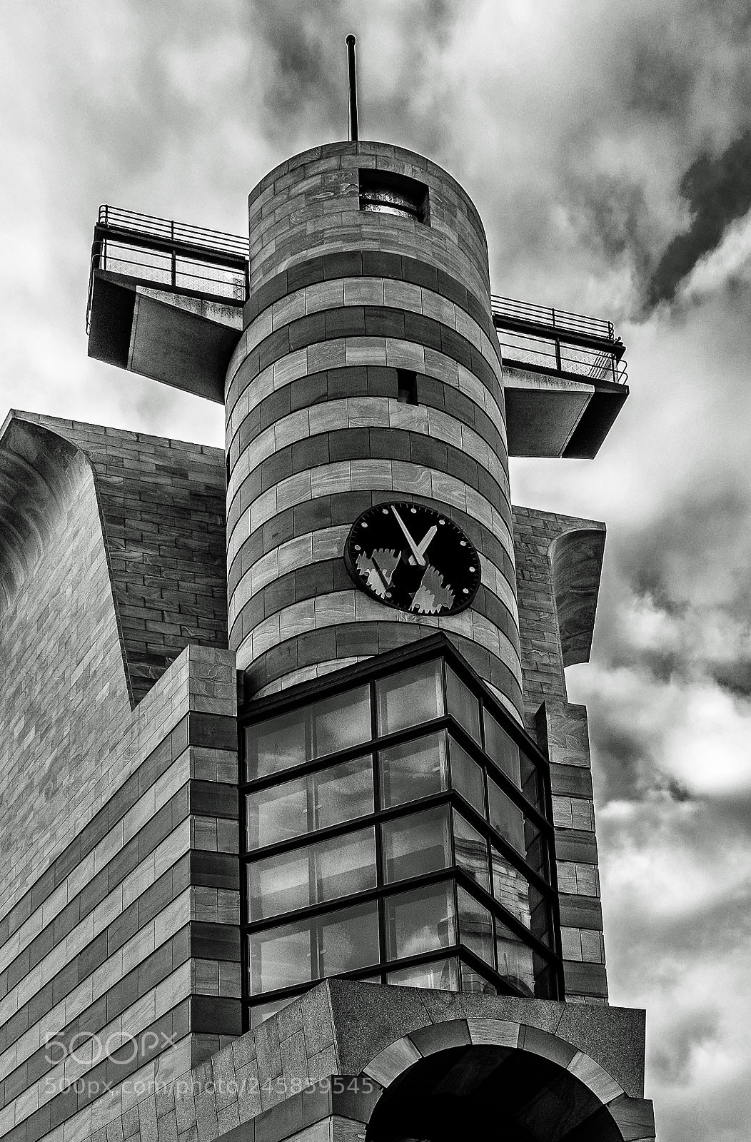 Fujifilm X100F sample photo. Modern building poultry bank photography