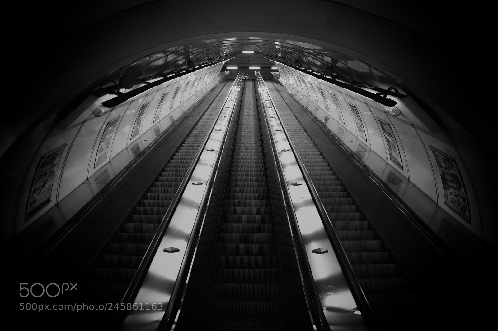 Nikon D5200 sample photo. Metropolis photography