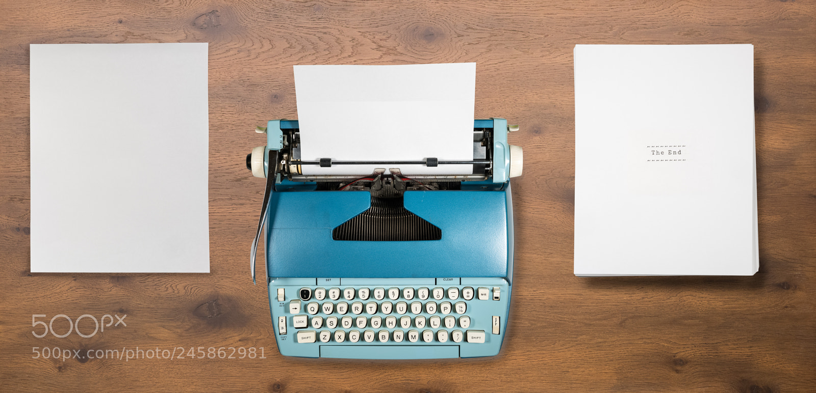 Sony a7R II sample photo. Old electric typewriter on photography