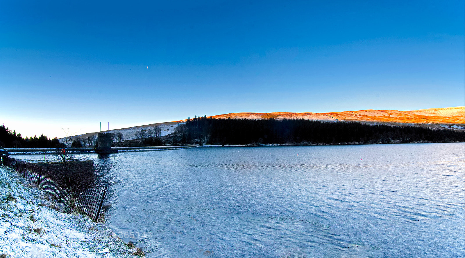 Nikon D2X sample photo. Winter morning sun photography