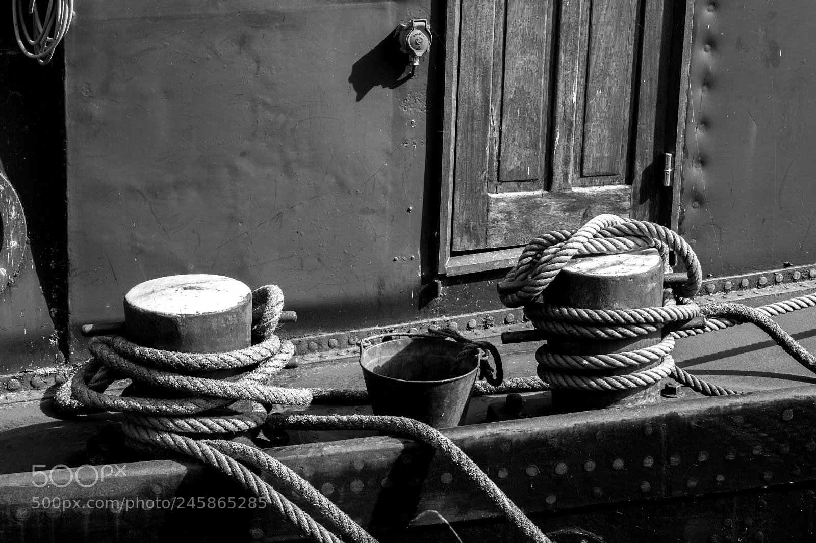 Nikon D5200 sample photo. Docked photography