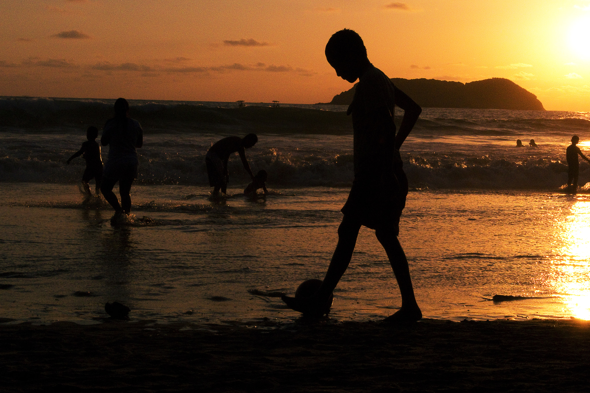 Nikon 1 V2 sample photo. Playa manuel antonio  photography