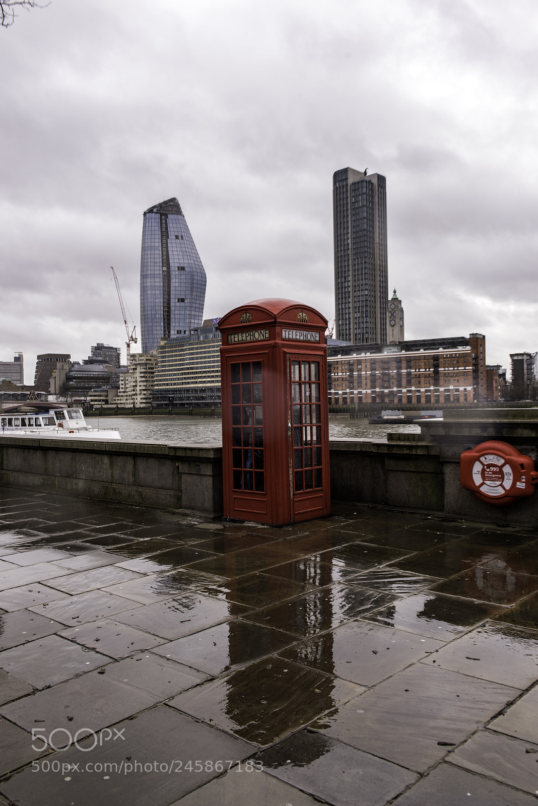 Nikon D810 sample photo. Telephone box photography