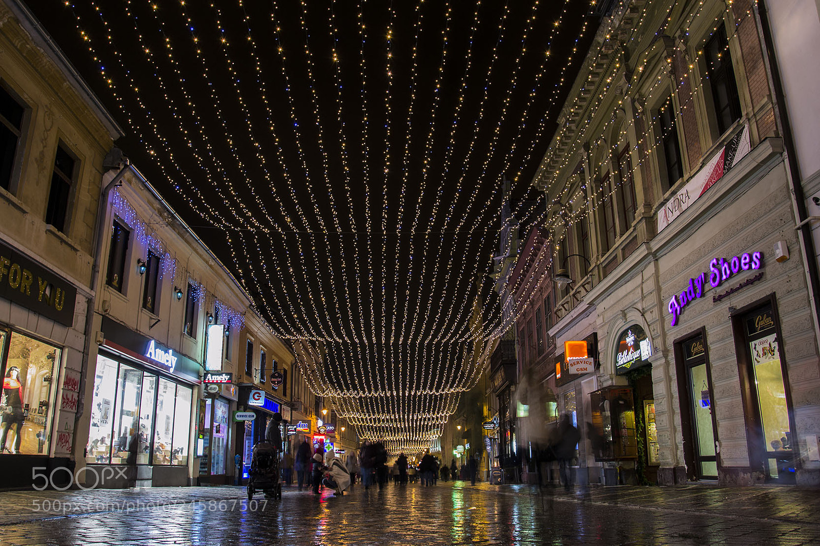 Nikon D3100 sample photo. Street garlands photography