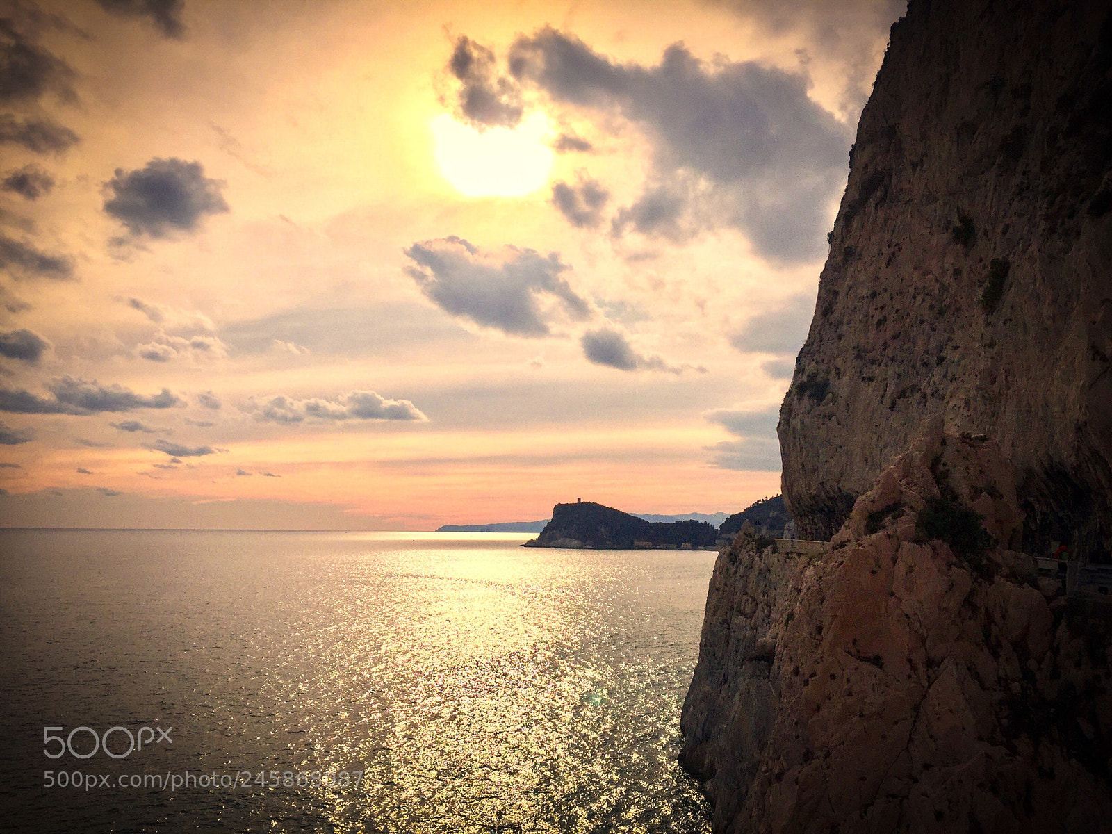 Apple iPhone 6 sample photo. Cliff road, capo noli photography