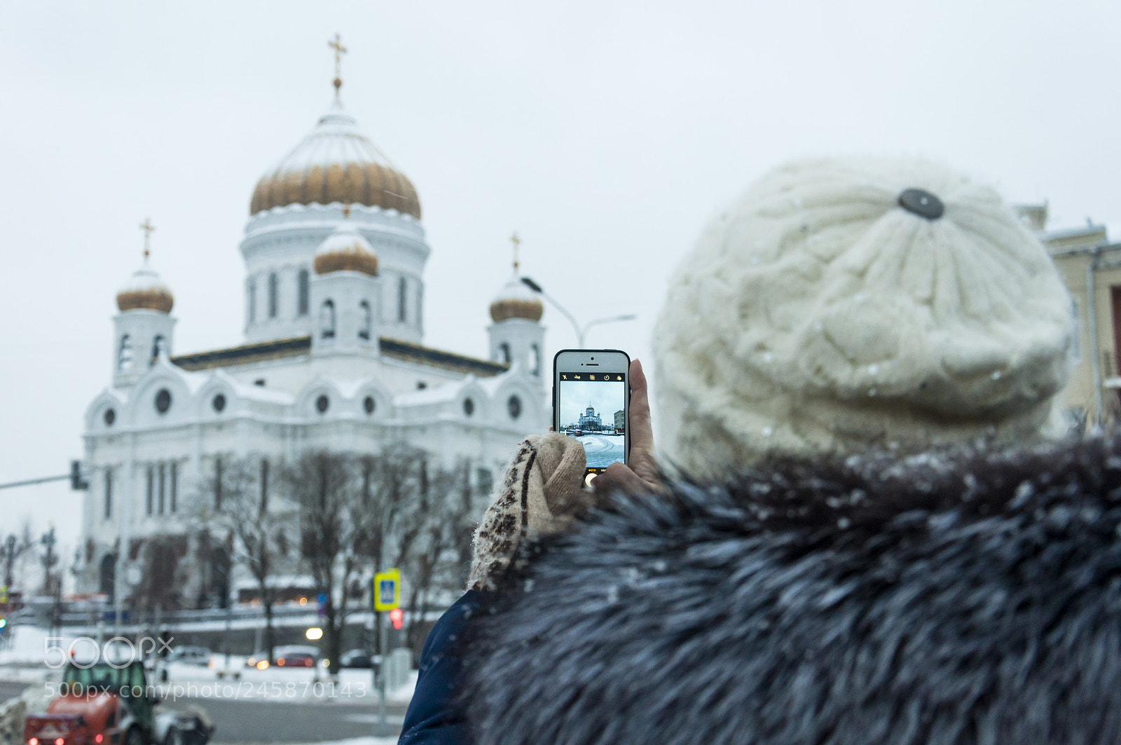 Nikon D90 sample photo. Traveler and cathedral photography