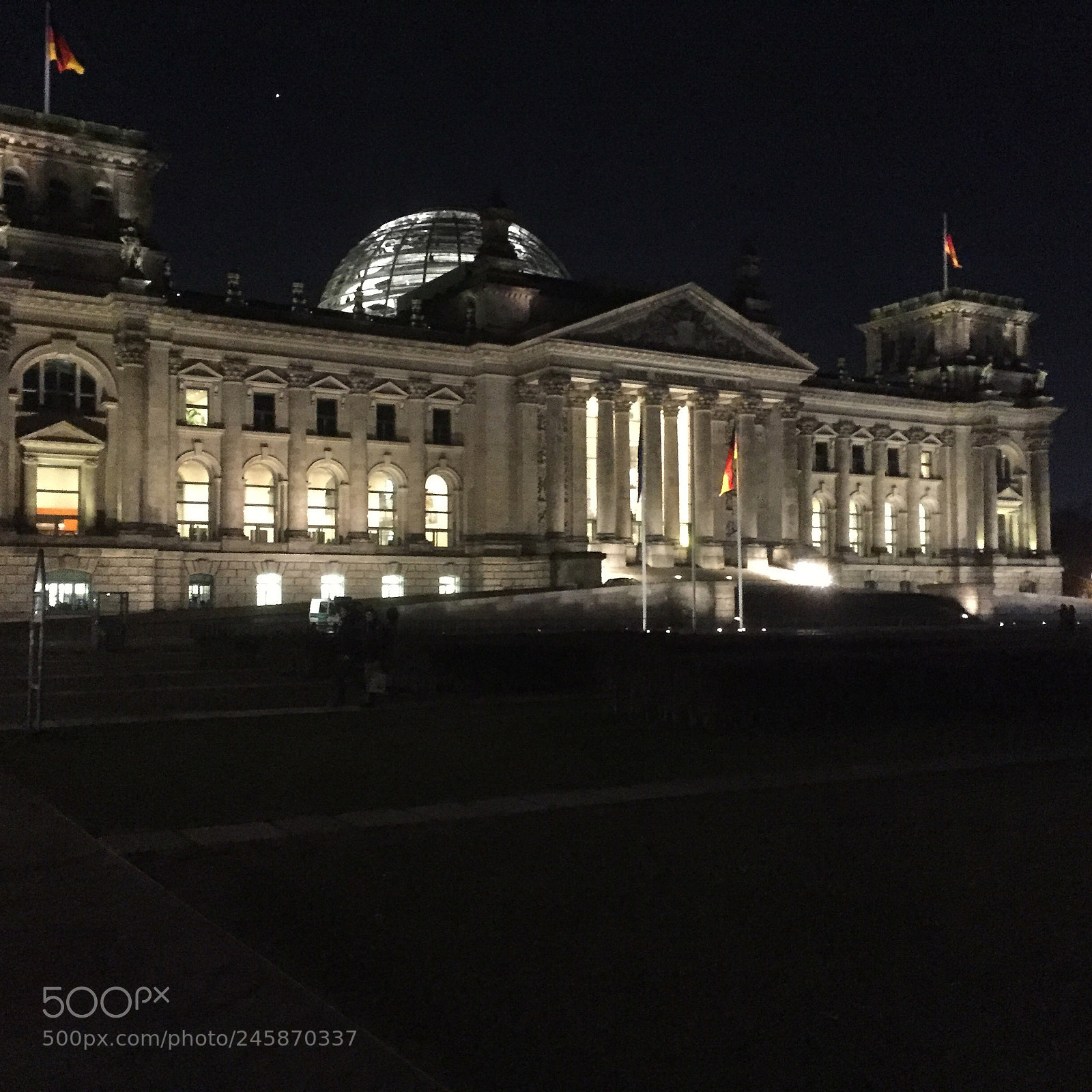 Apple iPhone 6 sample photo. Bundestag by night photography