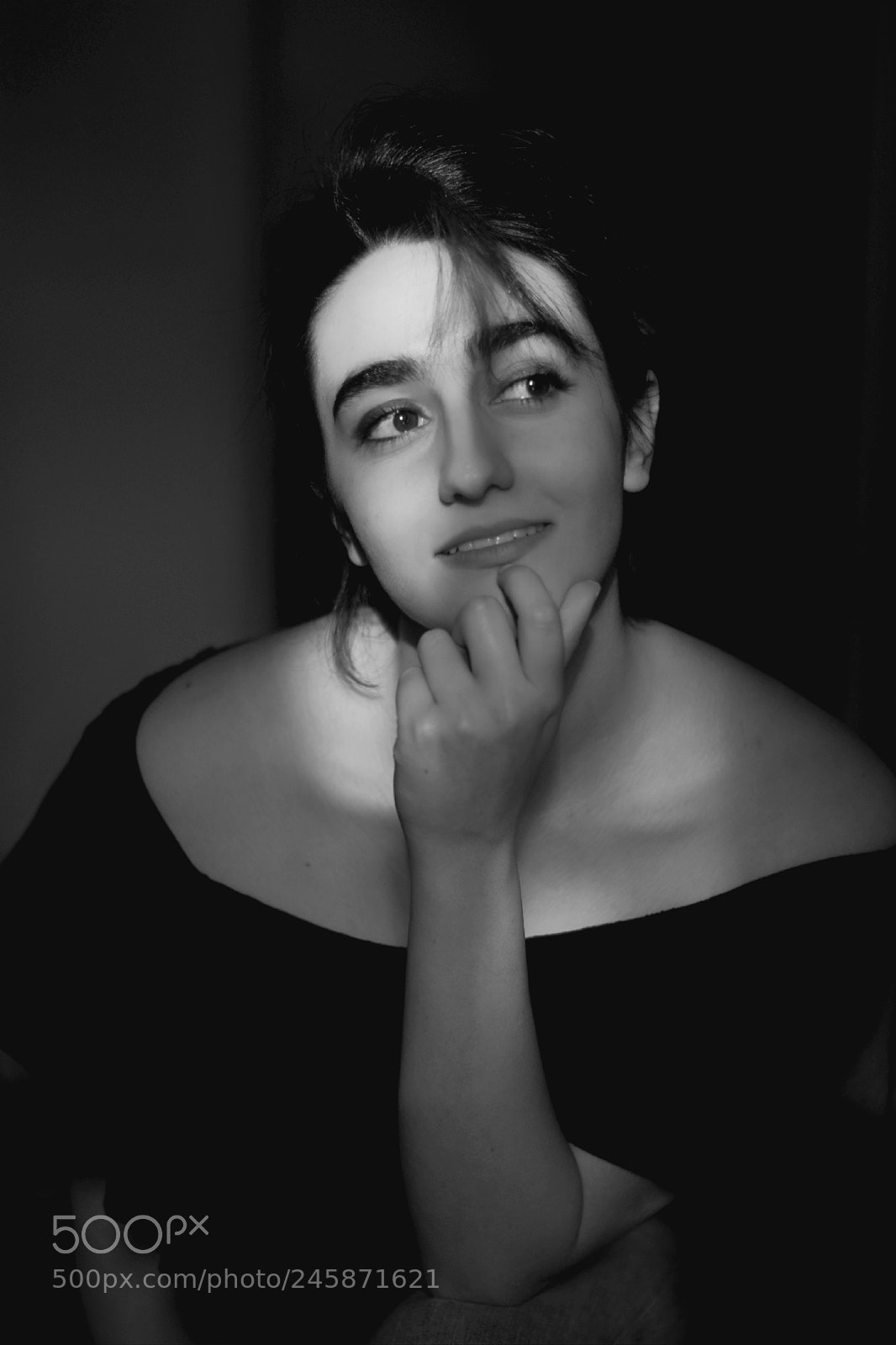 Nikon D7500 sample photo. Beauty against daekness photography