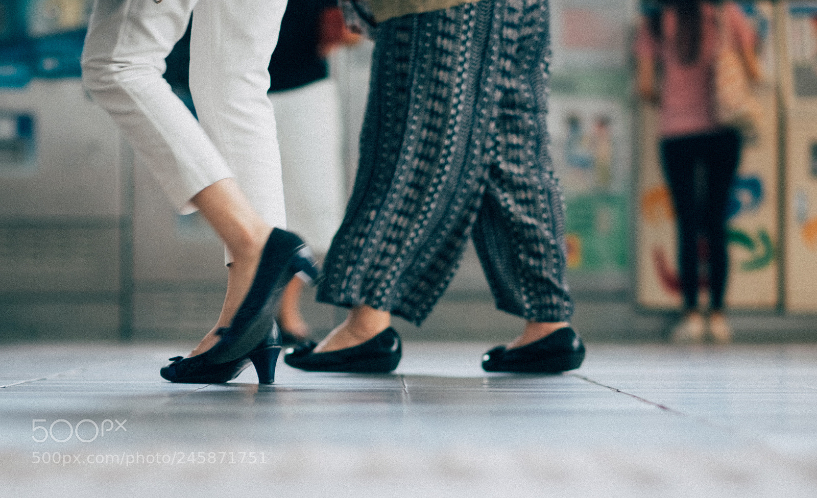 Fujifilm X-T1 sample photo. "steps at liuzhangli mrt” photography