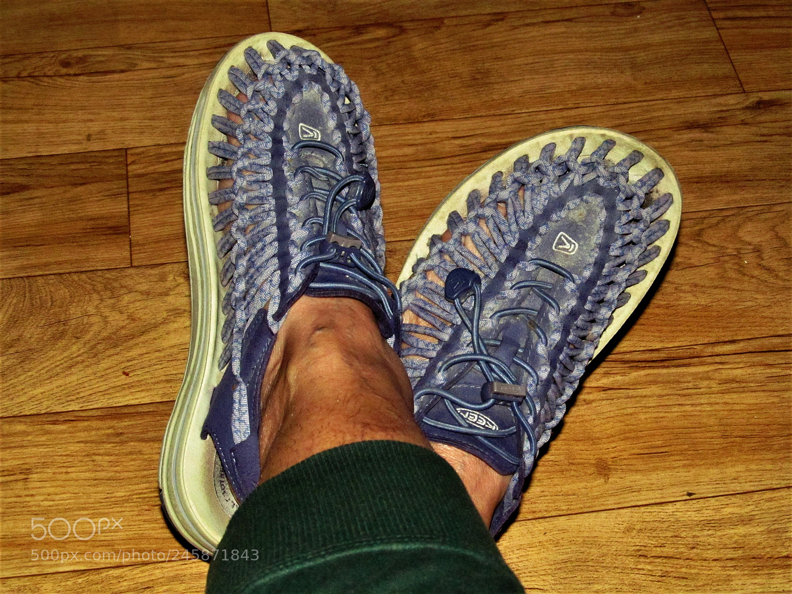 Canon PowerShot SX150 IS sample photo. These feet are made photography