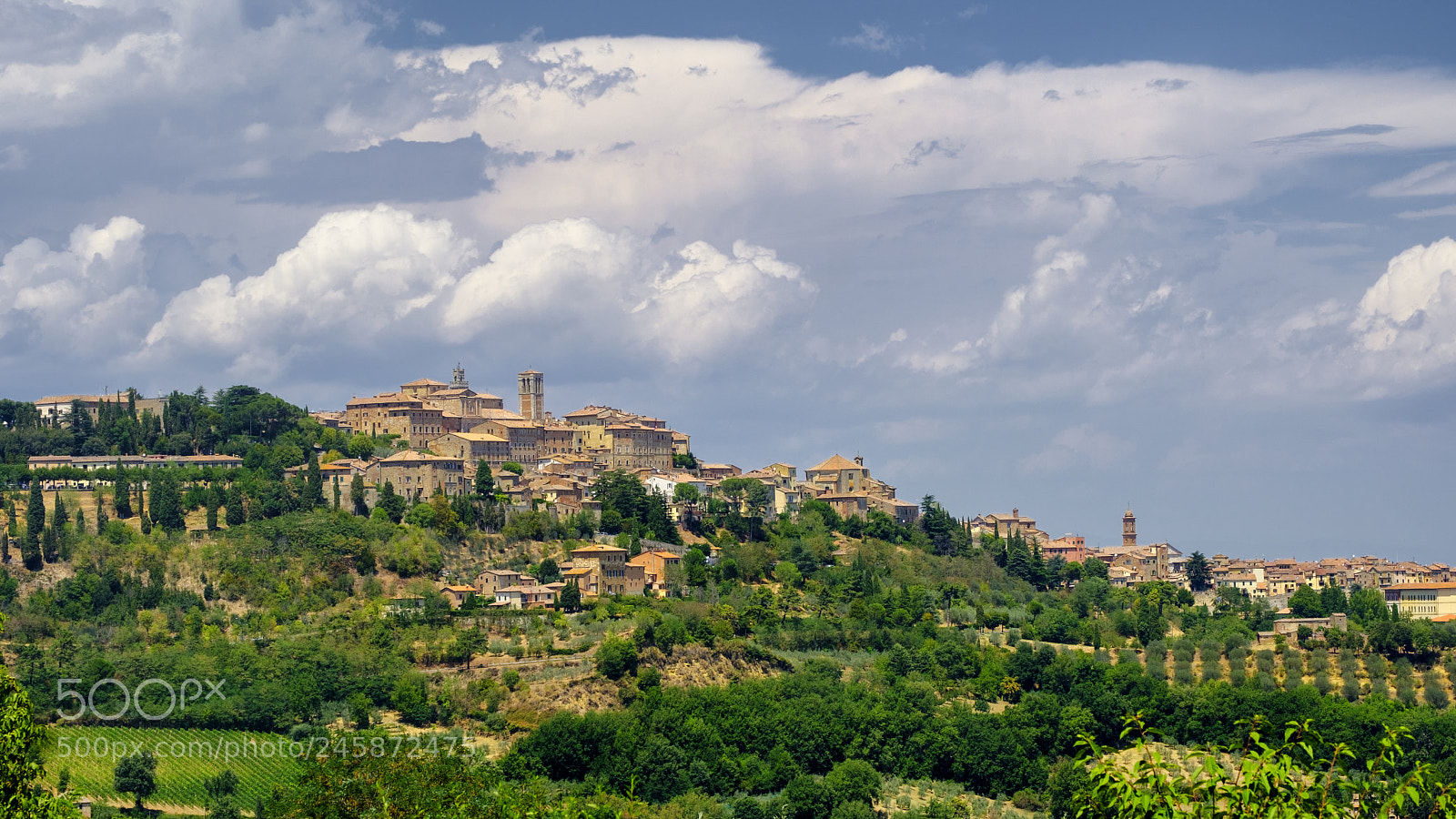 Fujifilm X-T20 sample photo. Summer landscape near montepulciano photography