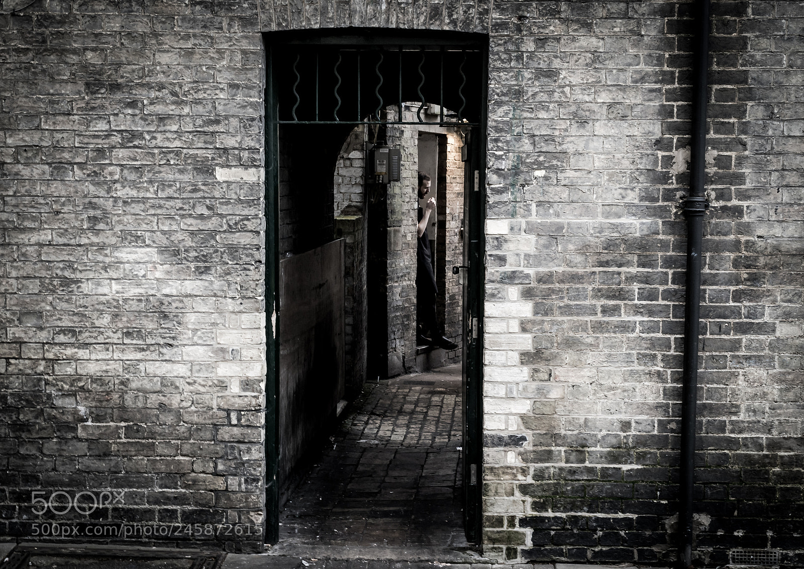 Sony a6300 sample photo. Doorway photography