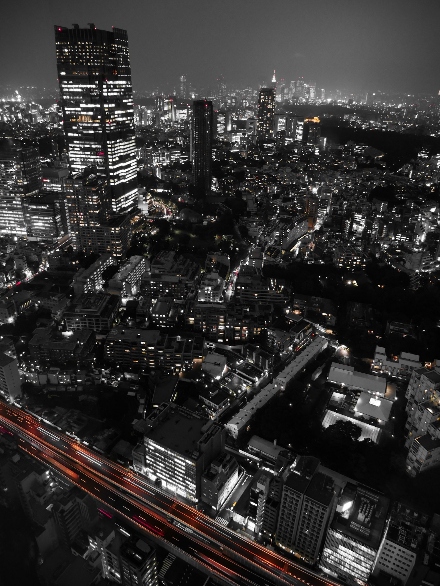 Panasonic Lumix DMC-GX85 (Lumix DMC-GX80 / Lumix DMC-GX7 Mark II) sample photo. Golden-black tokyo 2 photography