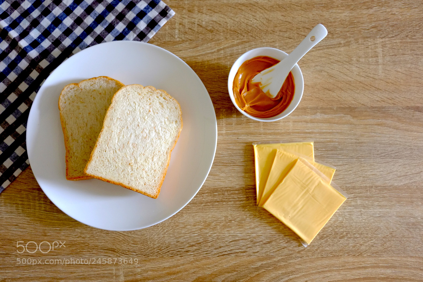 Fujifilm X-E1 sample photo. Slice whole wheat bread photography