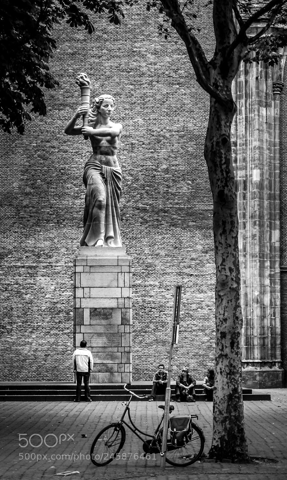 Canon EOS 30D sample photo. Resistence monument saint martin photography